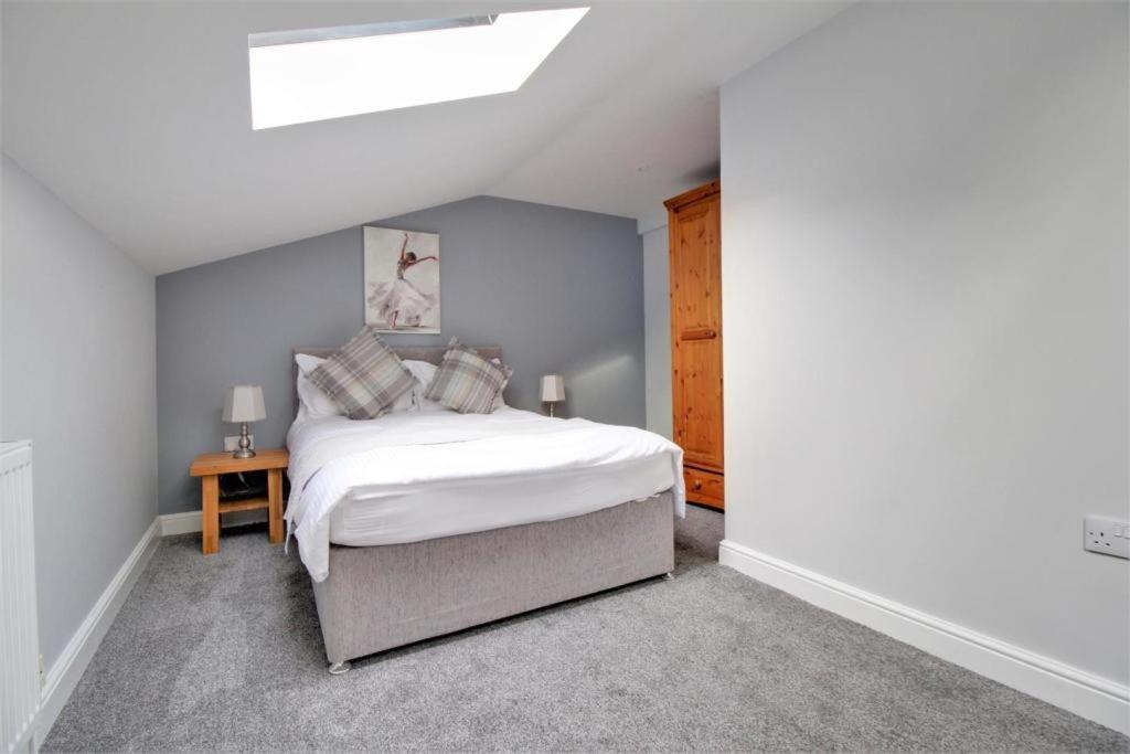 Nelson By The Docks Serviced Apartments By Roomsbooked Gloucester Kültér fotó