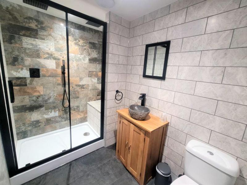 Nelson By The Docks Serviced Apartments By Roomsbooked Gloucester Kültér fotó